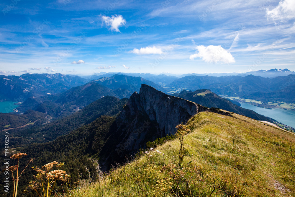 Fototapeta premium Mountain vacation at the lake in Austria