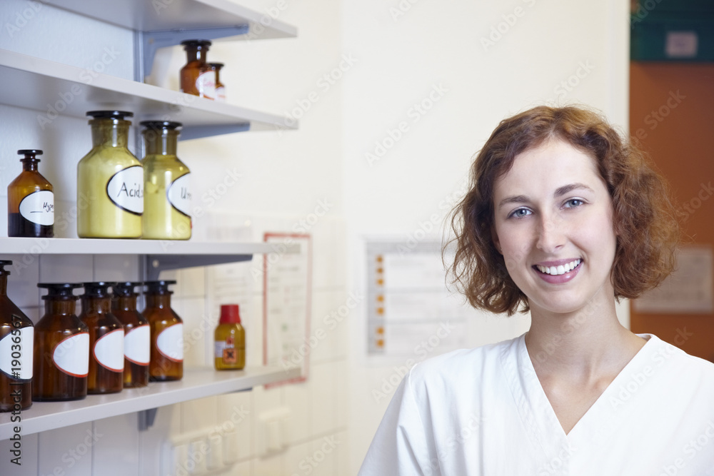 Glückliche Apothekerin Glückliche Apothekerin