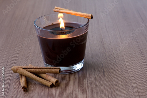 Candle in the Glass and Cinnamon