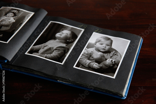 Altes Fotoalbum photo