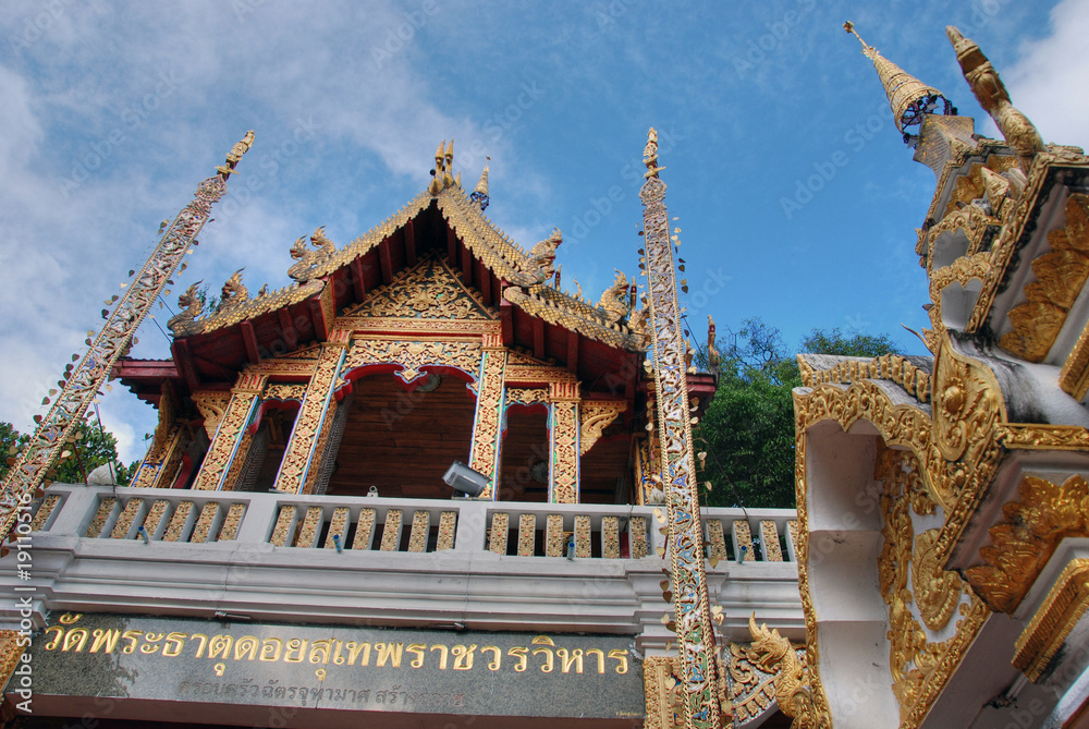 Fototapeta premium Temple near Changmai, Thailand
