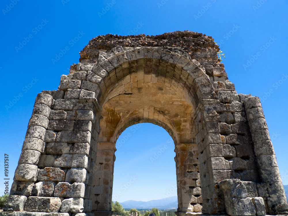 Arco romano de Caparra