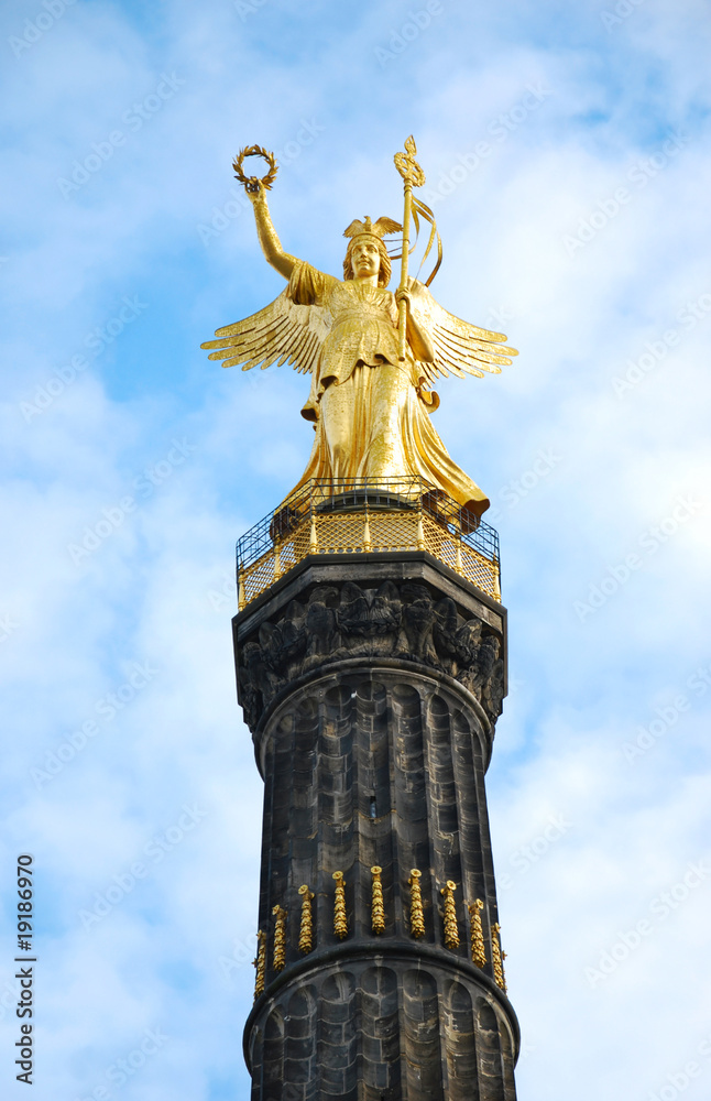 siegessaeule victory column in berlin