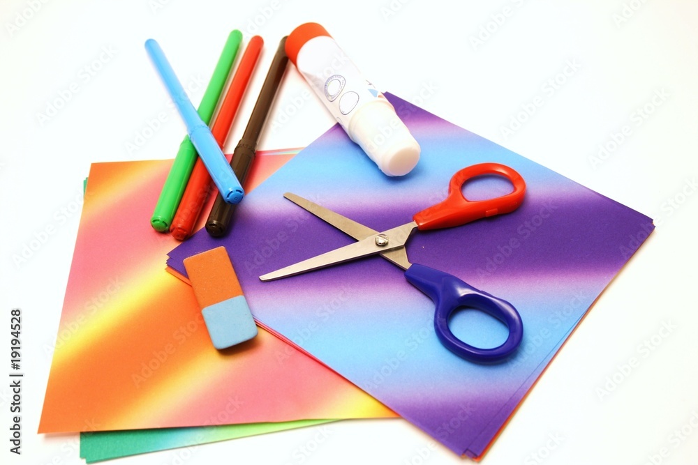 Basteln mit Regenbogenpapier Basteln mit Regenbogenpapier