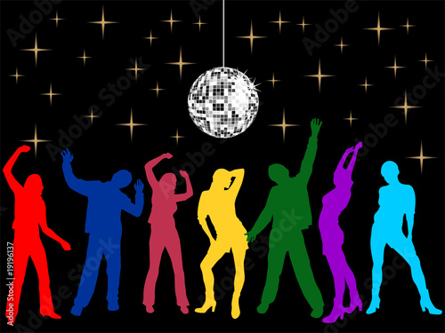 Party unter silberner Discokugel