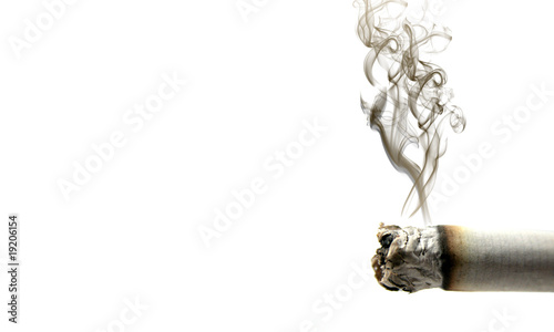 Sigaretta che fuma photo
