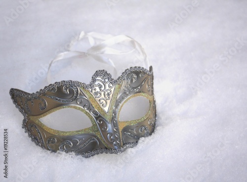 masque dans la neige