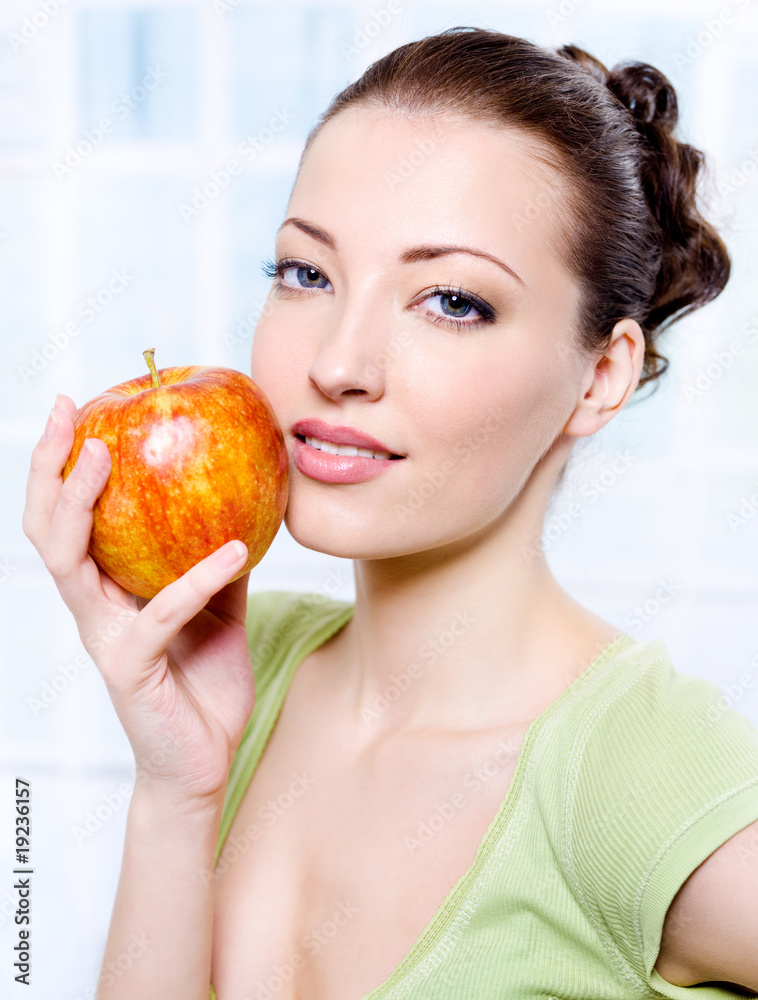 Portrait of a beautiful sensulity woman with apple Portrait of a beautiful sensulity woman with apple