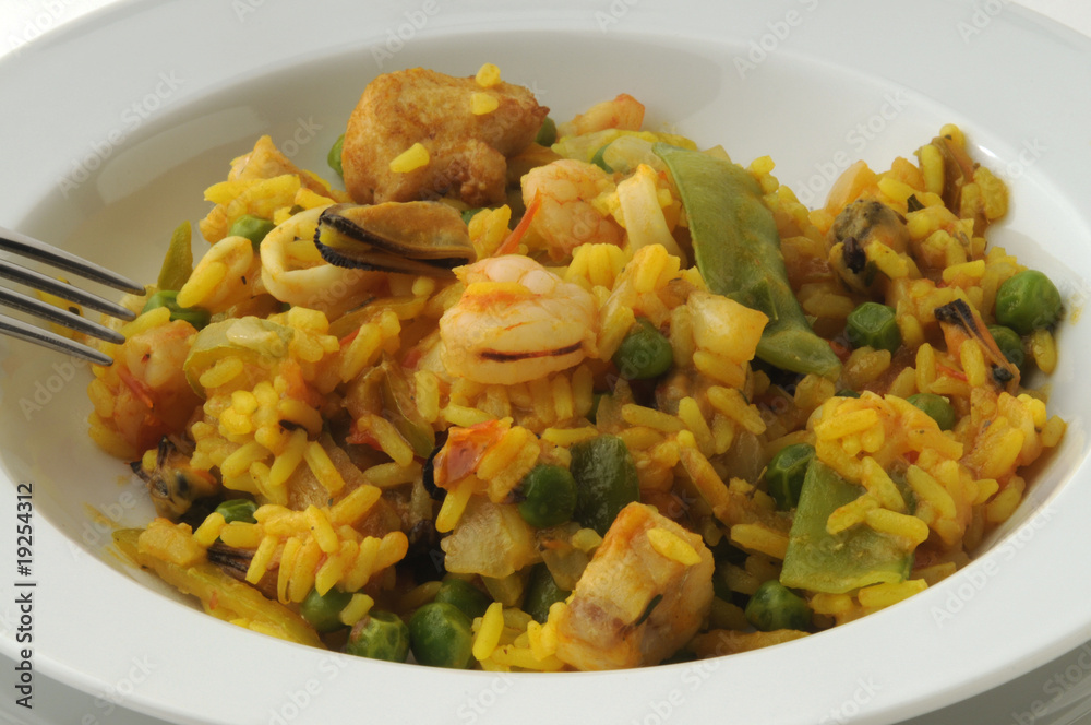 Paella ai frutti di mare e verdure - Cucina spagnola Paella ai frutti di mare e verdure - Cucina spagnola