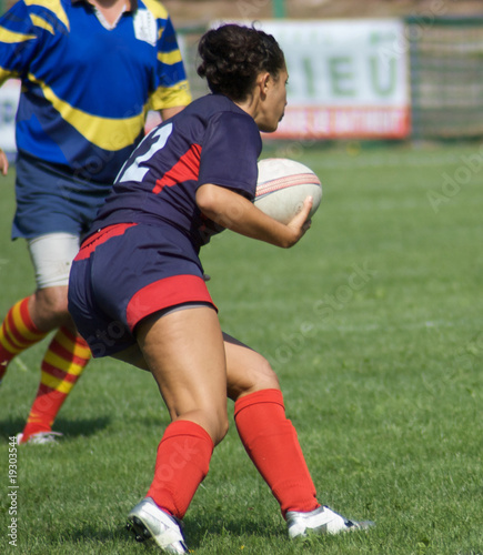 Crochet d'une joueuse de rugby feminin