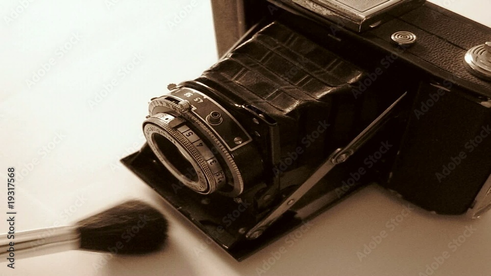COLECCIONISTA DE CAMARAS FOTOGRAFICAS
