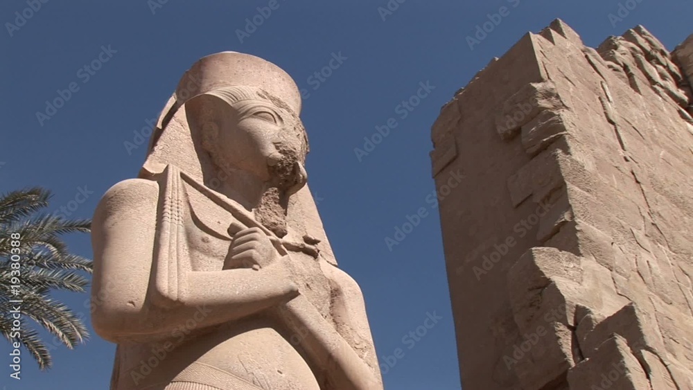 Pharao im Karnak Tempel