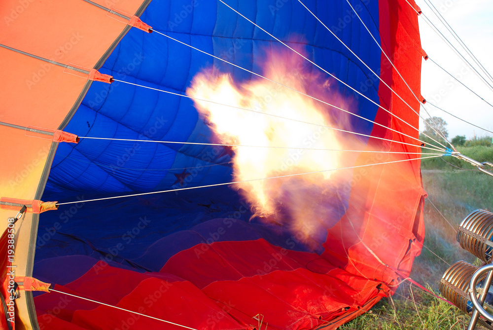 Obraz premium CALENTANDO EL GLOBO