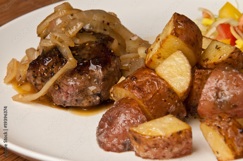 Beef with onions and potatoes