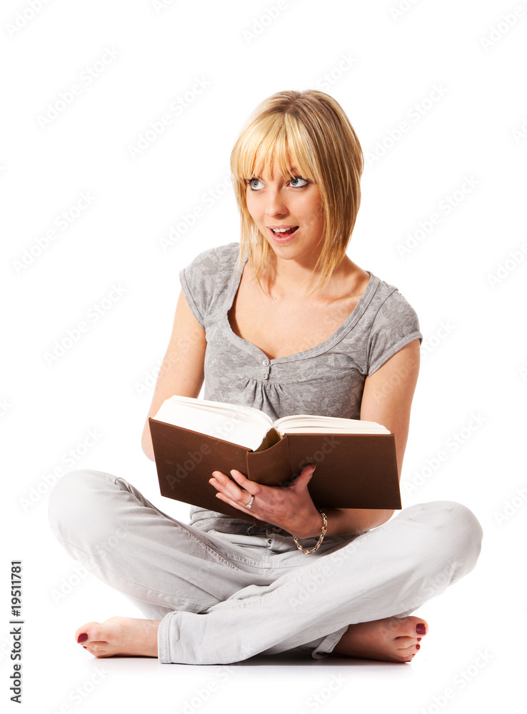 Adolescente et livre Adolescente et livre