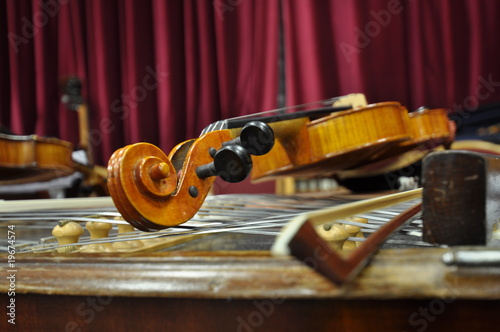 violines