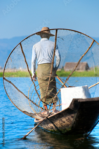 Obraz na płótnie Fisherman in inle lake, Myanmar. w salonie
