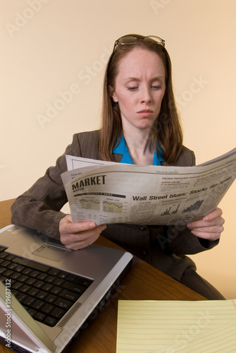 woman with newspaper-01