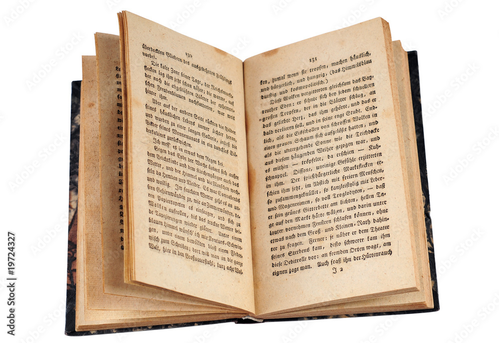 Obraz premium Open old Bible on white, with clipping path