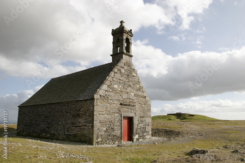Vászonkép little chapel on mountain in brittany