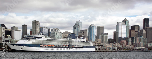 Cruising in Seattle photo