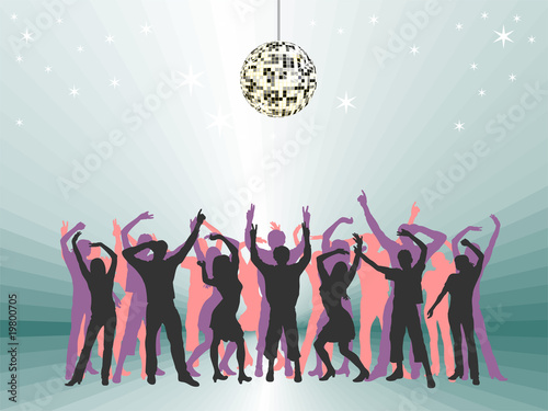 Menschengruppe unter Discokugel