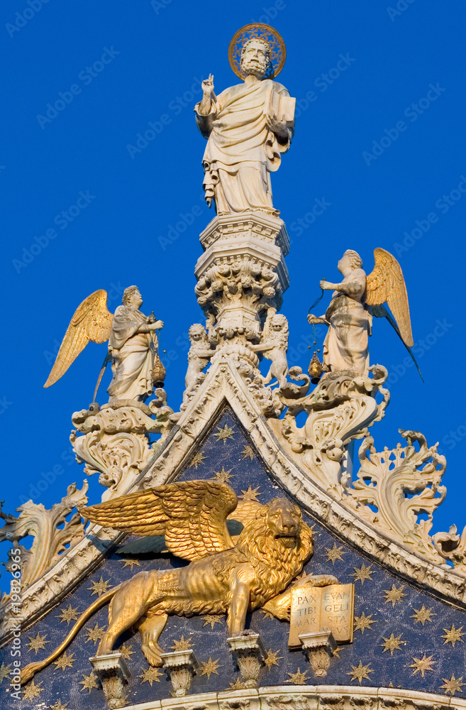 Foto Stock Venezia - Piazza San Marco - Leone di San Marco | Adobe Stock