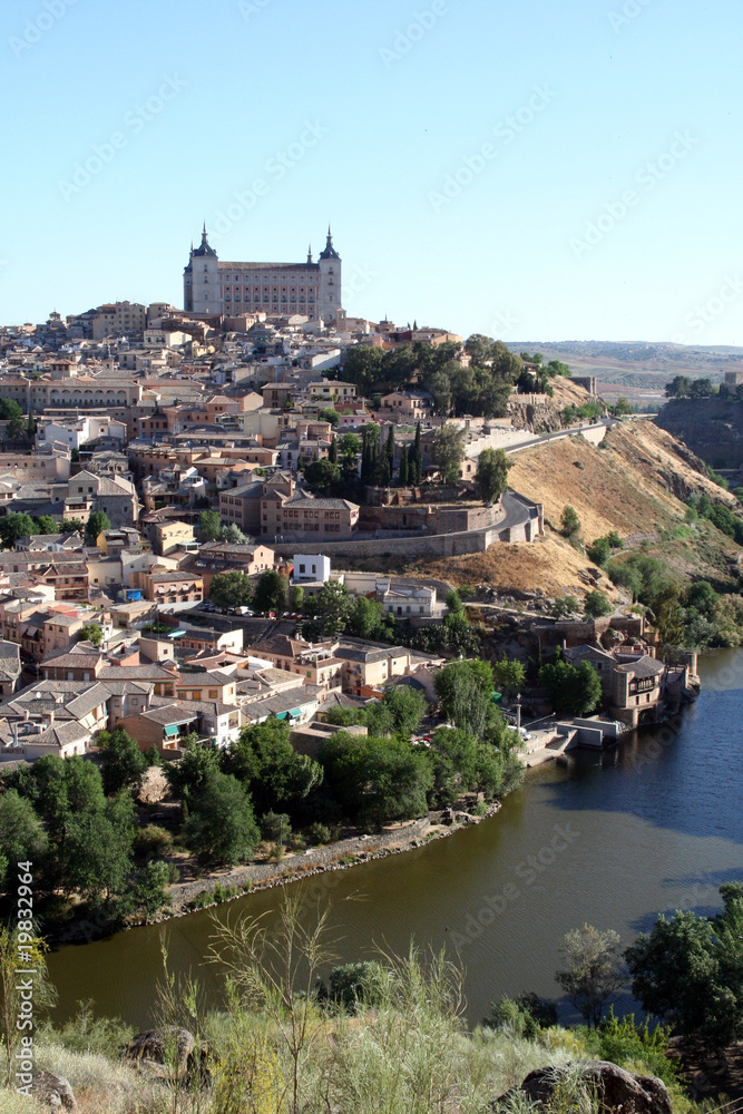 Vista panorámica de Toledo, ciudad histórica de España.
