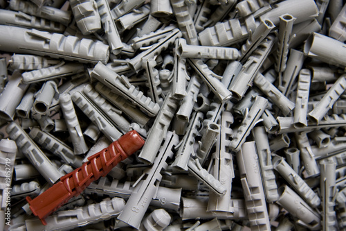 Dübel und Einzelgänger