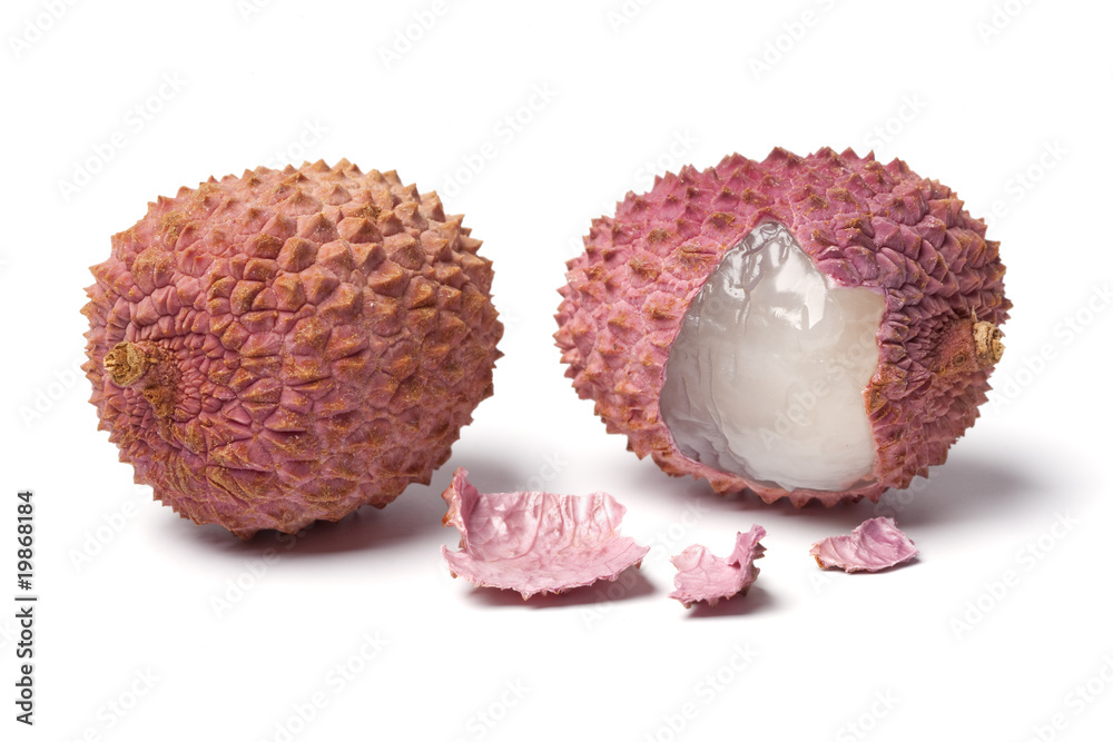 Peeled lychee