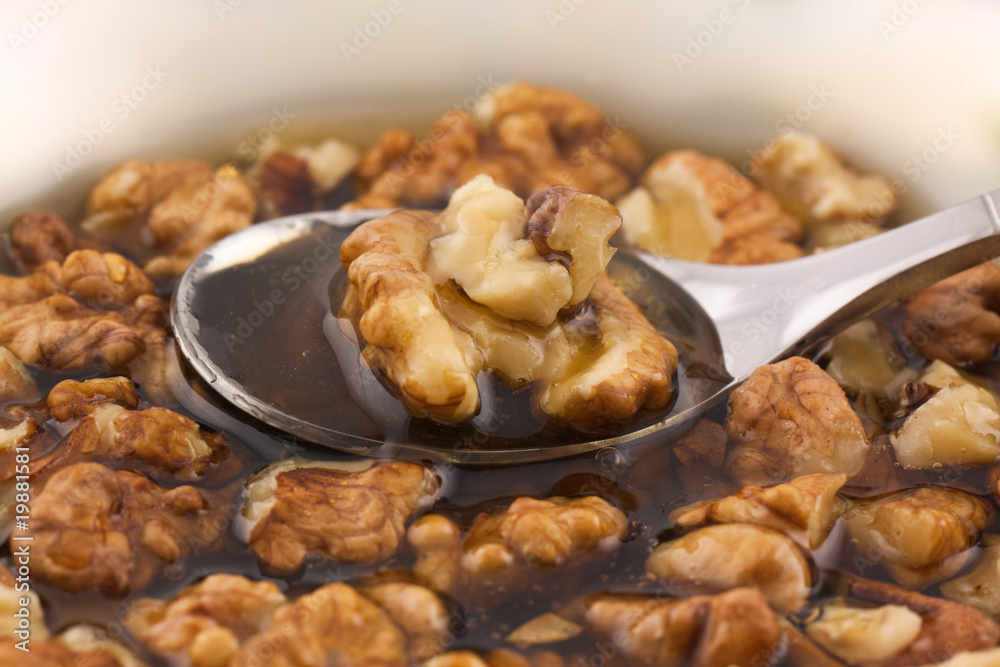 Obraz premium Honey and nuts
