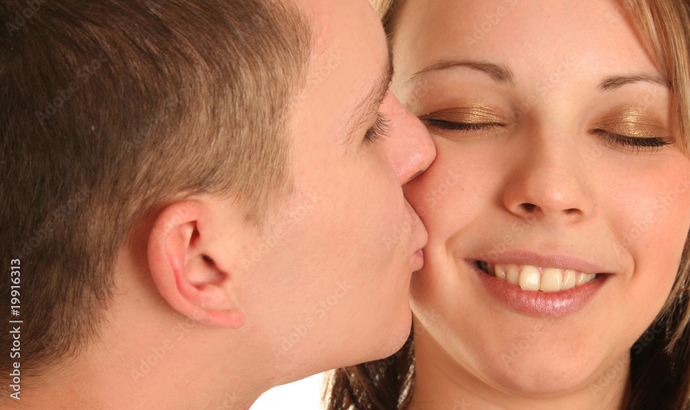 kissing kissing