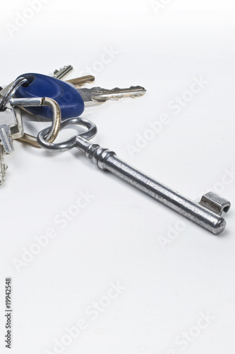 alter Schlüssel auf Schlüsselbund © babsi_w