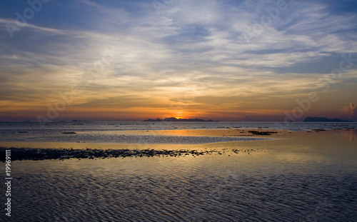 Fototapeta Naklejka Na Ścianę i Meble -  Sunset in Thailand