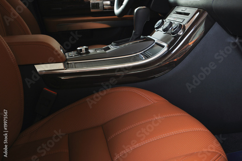 interno suv photo