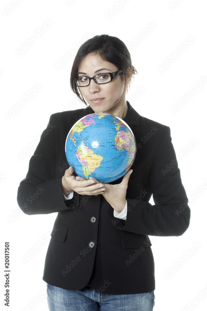 jeune femme présentation globe terrestre jeune femme présentation globe terrestre