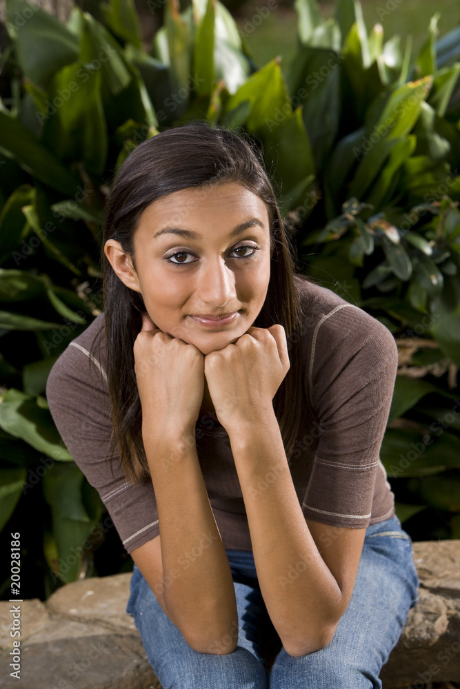 Fotografia do Stock: Portrait of pretty mixed-race Indian teenage girl |  Adobe Stock