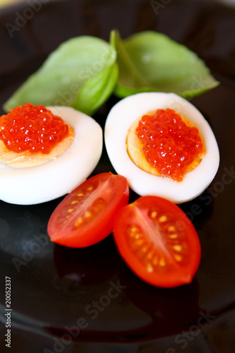 gefüllte eier mit kaviar