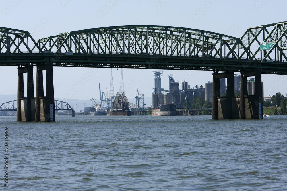 Fototapeta premium The Interstate 5 bridge over the Columbia River.