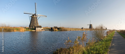 Fototapeta Naklejka Na Ścianę i Meble -  Dutch windmill