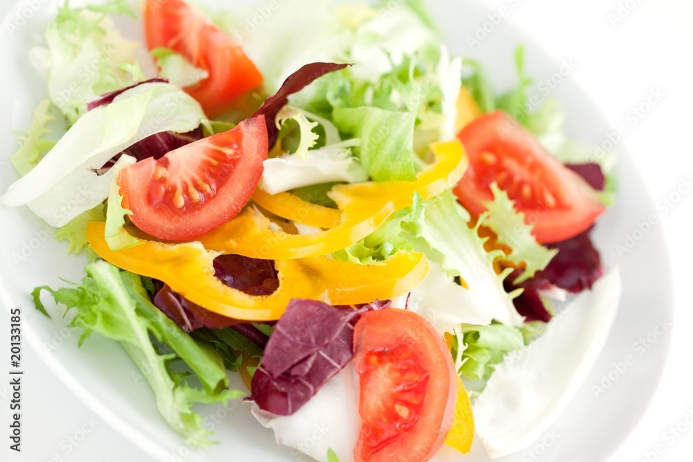 fresh salad-mix with tomato, radicchio and capsicum