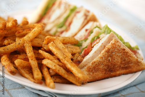 simple club sandwich