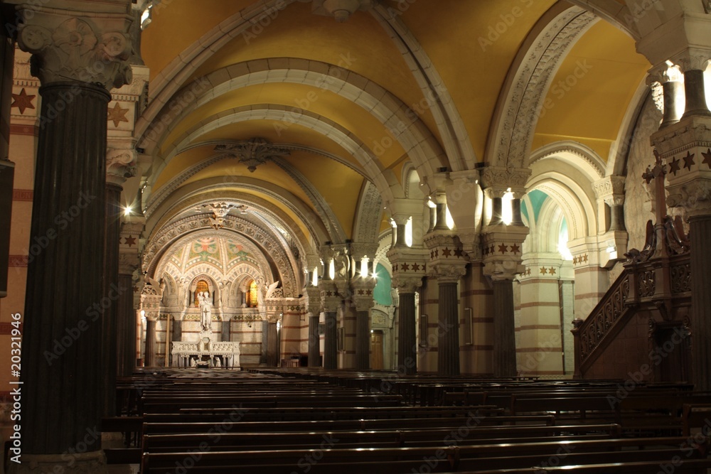 Fototapeta premium crypte sous la basilique de Fourvière, Lyon