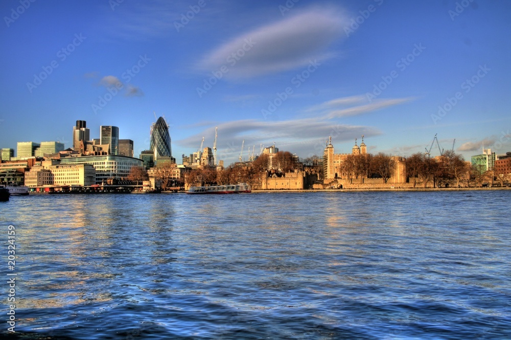 London - Tower of London & Skyline