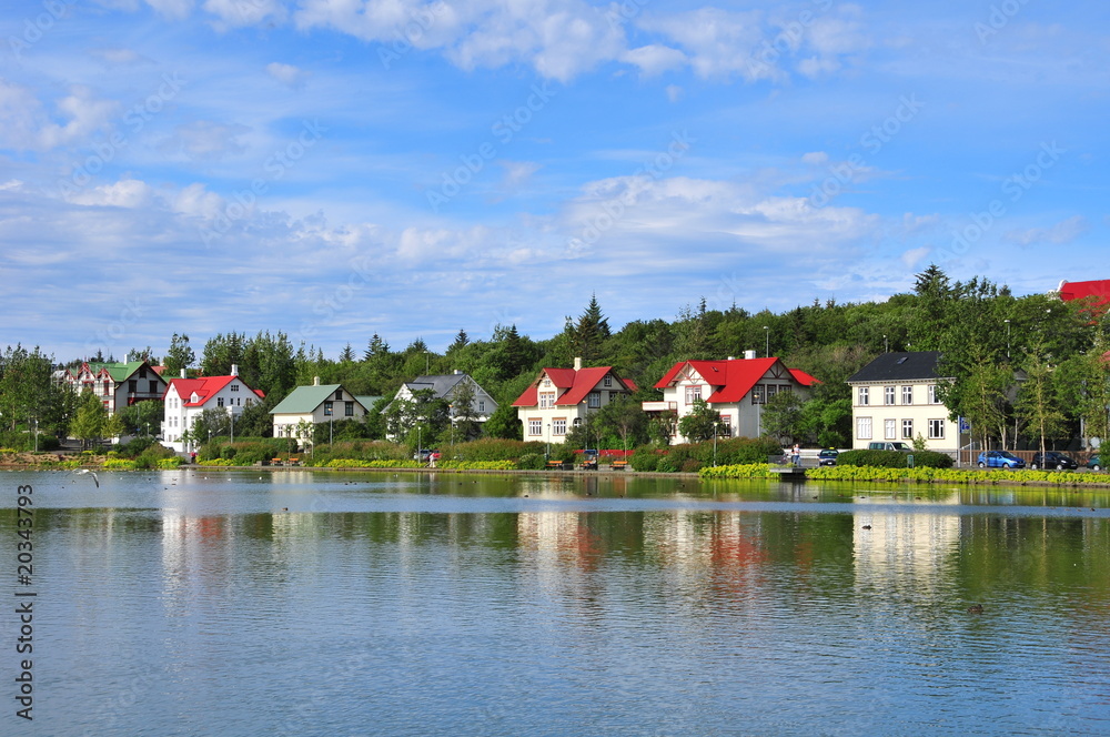 Obraz premium Domy w Reykjaviku