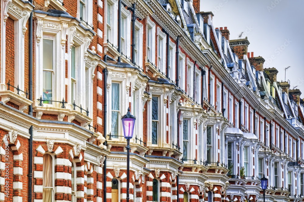 Naklejka premium Row of terraced houses at West-London.