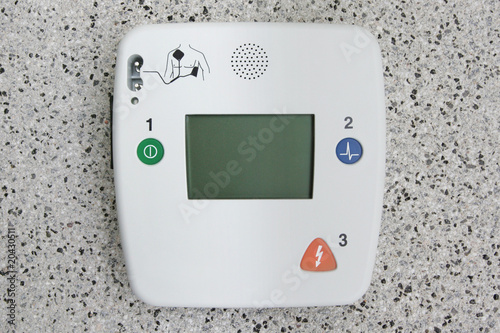 Defibrillator
