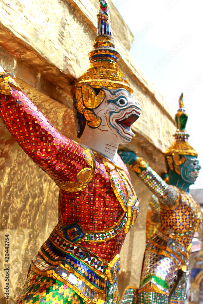 タイ　エメラルド寺院　仏塔