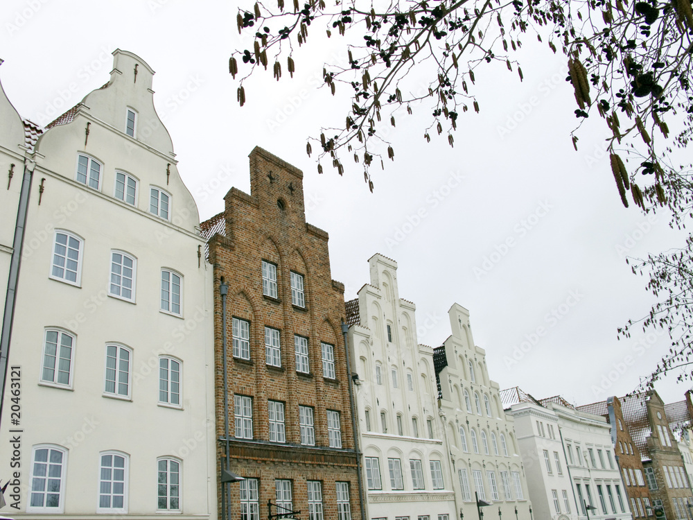 Häuser an der Untertrave in Lübeck, Deutschland