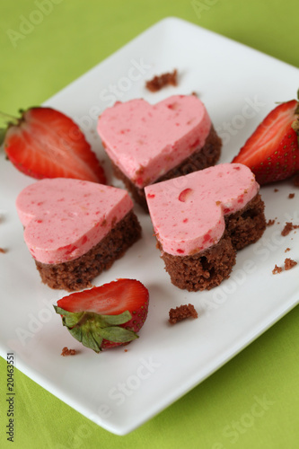 Strawberry heart cakes